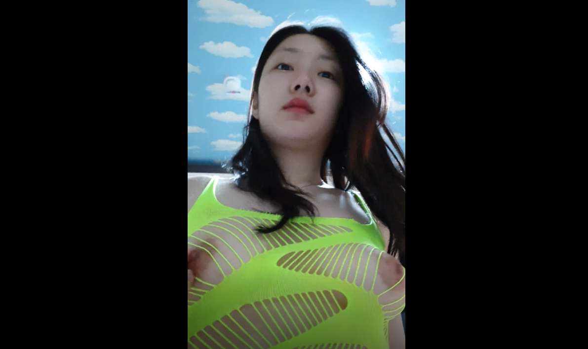 조건으로 만난 화끈한 부산 딸내미