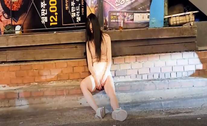 길거리 만취한 꽐라녀의 최후
