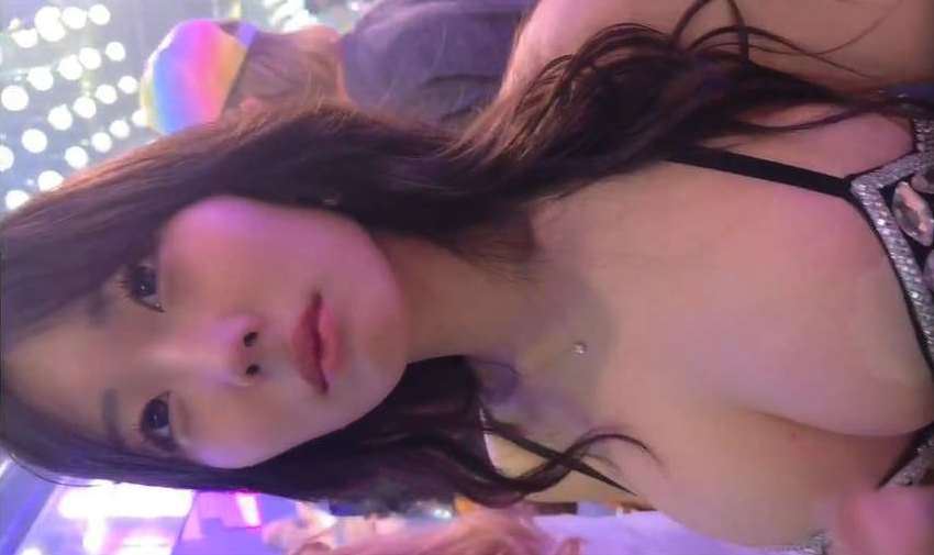 클럽 퀸으로 등극한 주영이 깜찍댄스