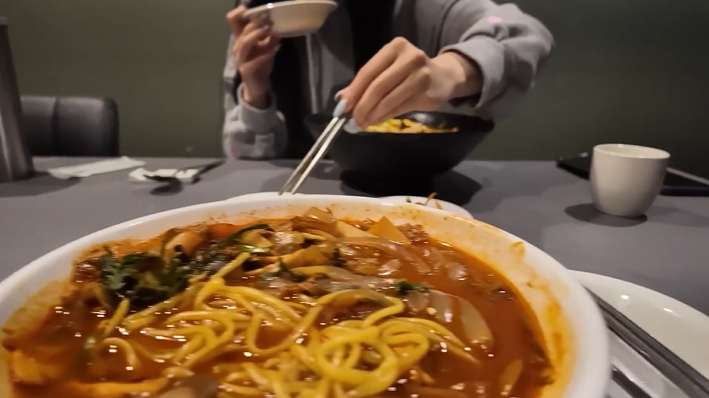 짬뽕 먹다가 야노하는 변