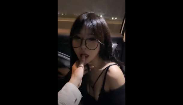 달리는 차안에서 끼부리기